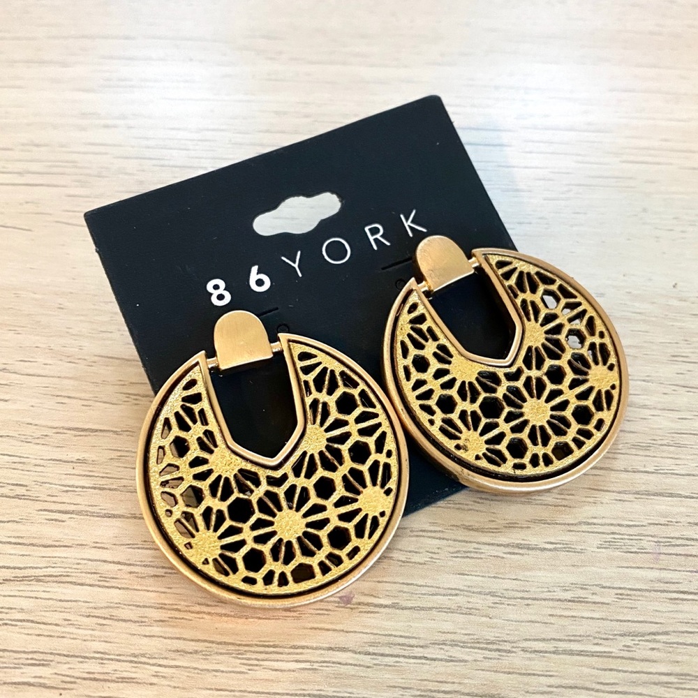 86 York - Gold Leather Earrings